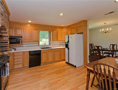 5179 Applebutter Hill Rd, Center Valley, PA 18034 - photo 6