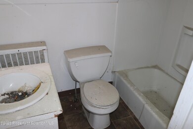 201-203 N Bromley Ave, Scranton, PA 18504 - photo 4