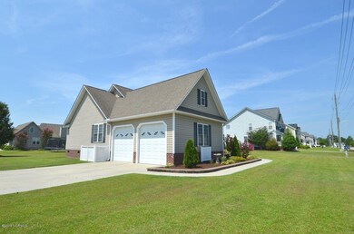 348 Primrose Ln, Winterville, NC 28590 - photo 6