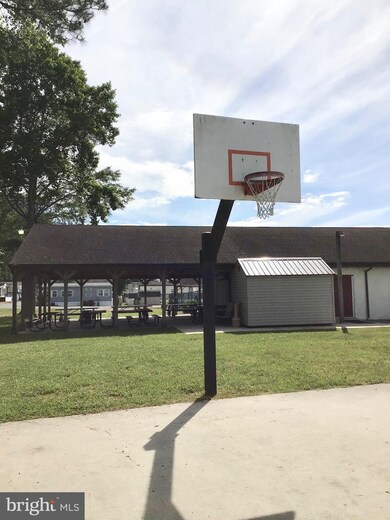 313 Timberline Cir, Berlin, MD 21811 - photo 5