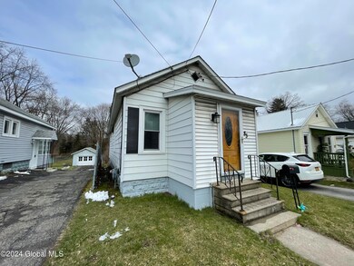 83 Cuthbert St, Schenectady, NY 12302 - photo 2