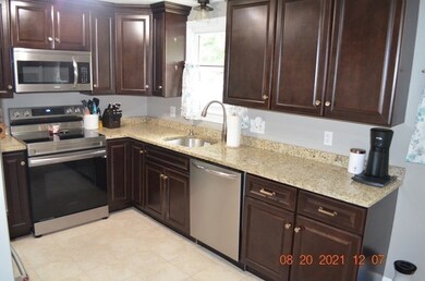 810 E Ashland St, Brockton, MA 02302 - photo 7