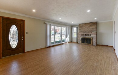 Living Room (natural gas fireplace)