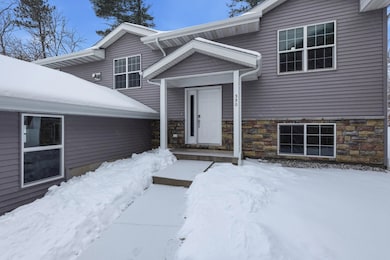 330 Waite Ln, Platteville, WI 53818 - photo 3