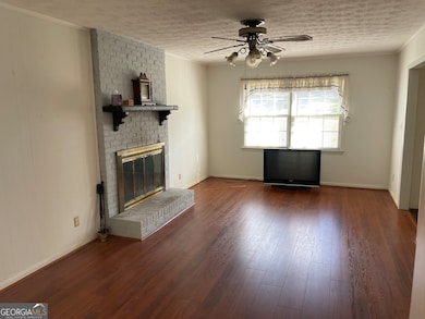 1215 Sharonton Dr, Stone Mountain, GA 30083 - photo 4