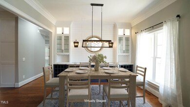 Virtual Staged Dining Rm