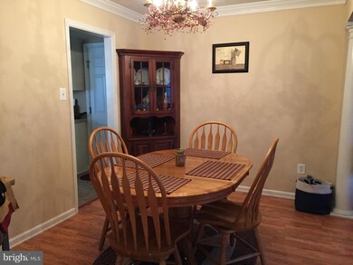 10719 Timothy Dr, Williamsport, MD 21795 - photo 4