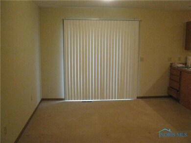 515 Woodpointe Dr, Woodville, OH 43469 - photo 5