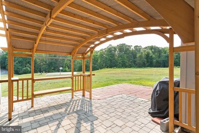 12718 Colby Dr, Woodbridge, VA 22192 - photo 3