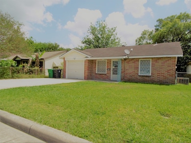 1806 Angeline St, Houston, TX 77009 - photo 3
