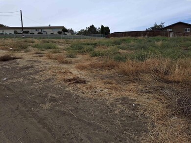 NKA Ravine Dr, Sunnyside, WA 98944 - photo 5