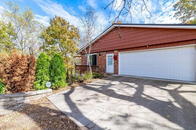 7100 Sycamore Creek (49)