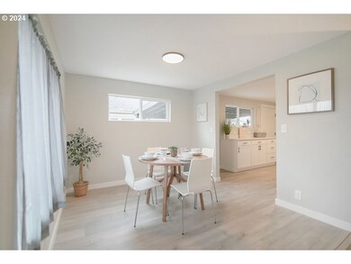 3153 Hemlock St, Longview, WA 98632 - photo 6