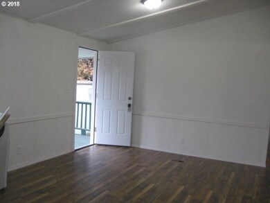 3389 Ash St unit 41, Hubbard, OR 97032 - photo 2