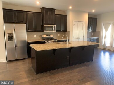 18106 Red Cedar Rd, Dumfries, VA 22026 - photo 7