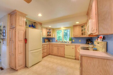 79 Trotters Ln, Marstons Mills, MA 02648 - photo 5