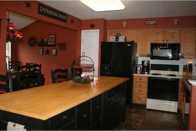 1238 Hunter Ln, Perkiomenville, PA 18074 - photo 5