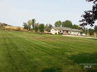 2336 Lower Pond Ln, Homedale, ID 83628 - photo 4