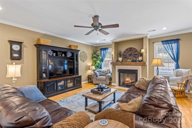 2654 Fines Creek Dr, Statesville, NC 28625 - photo 5