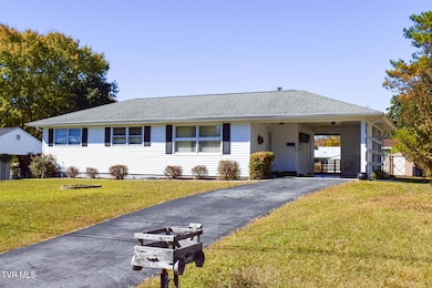 212 Hemlock Rd, Bristol, TN 37620 - photo 2