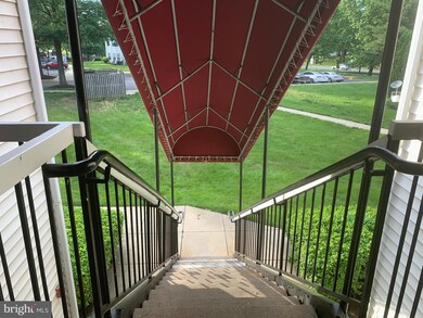 10408 Westridge Dr unit 201, Bowie, MD 20721 - photo 2