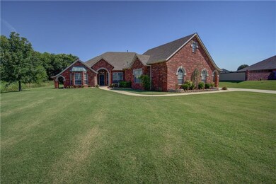 2209 NE 15th St, Moore, OK 73160 - photo 2