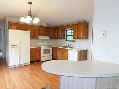 Kitchen with Breakfast Bar
