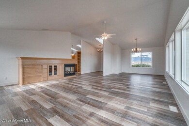 7Living Room Dining.jpg-SMALL