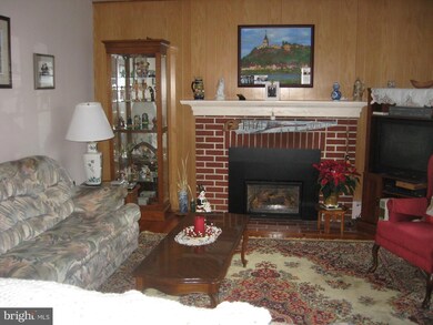 89 Rose Ave, Leola, PA 17540 - photo 2