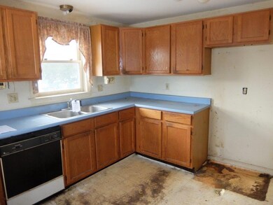 65 Old Farm Rd, South Portland, ME 04106 - photo 5