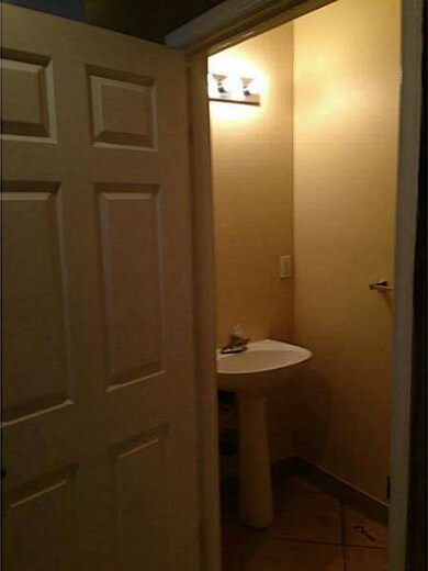 unlisted-address, Oakland Park, FL 33309 - photo 4