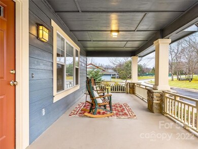 11 Gray Wolf Ln, Hendersonville, NC 28792 - photo 4