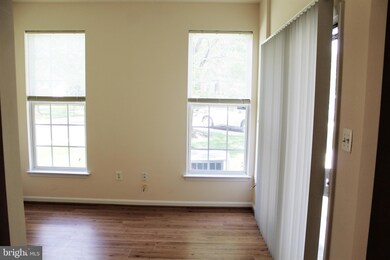 13112 Park Crescent Cir, Herndon, VA 20171 - photo 7