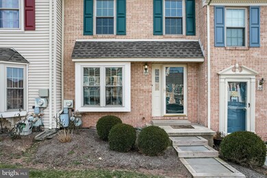 312 Maple Glen Cir, Pottstown, PA 19464 - photo 2