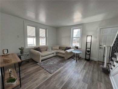 861 N Hanover St, Pottstown, PA 19464 - photo 4