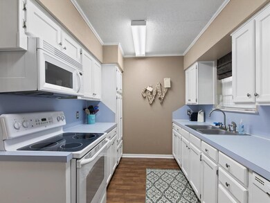 2620 Woodlawn Dr, Ennis, TX 75119 - photo 6