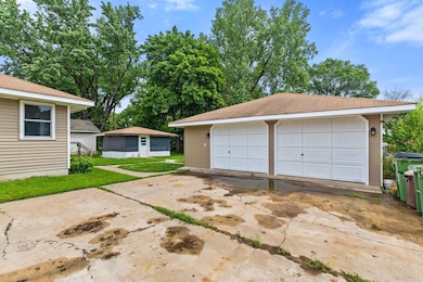 8385 E River Rd NW, Coon Rapids, MN 55433 - photo 6