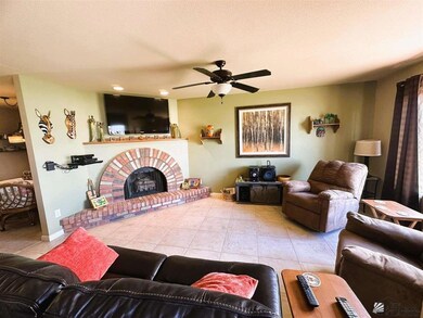 11352 S Tucson Dr, Yuma, AZ 85367 - photo 4