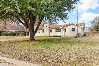 2823 Stafford Dr, Denison, TX 75020 - photo 2