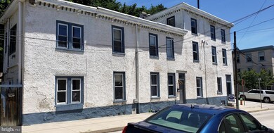 174 Grape St, Philadelphia, PA 19127 - photo 2