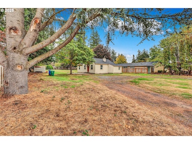 14125 SE Division St, Portland, OR 97236 - photo 3