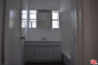 14918 S Lime Ave, Compton, CA 90221 - photo 2