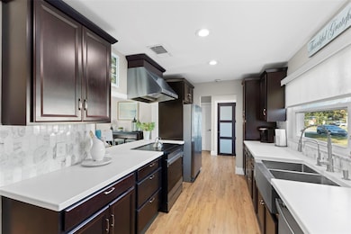 2394 Jones Dr, Dunedin, FL 34698 - photo 5