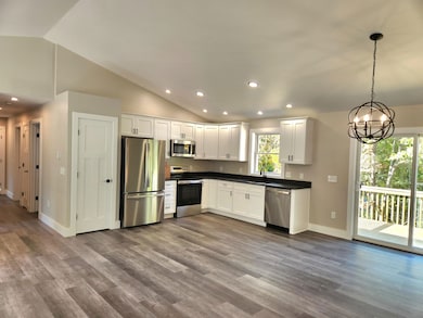 184 Kennedy Dr, Keene, NH 03431 - photo 5