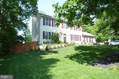 8910 Jameson St, Lorton, VA 22079 - photo 3