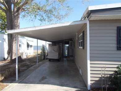 527 Sinclair Cir, Tavares, FL 32778 - photo 6