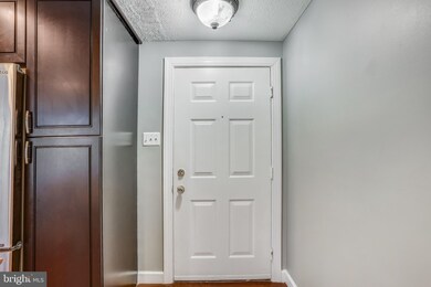 19629 Gunners Branch Rd unit G, Germantown, MD 20876 - photo 5