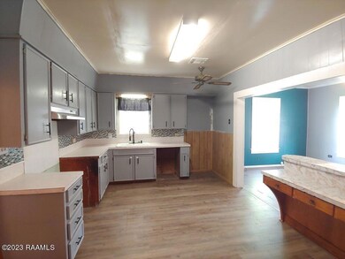 5 Kitchen
