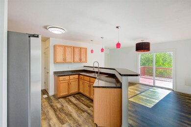 Kitchen/Dining Area