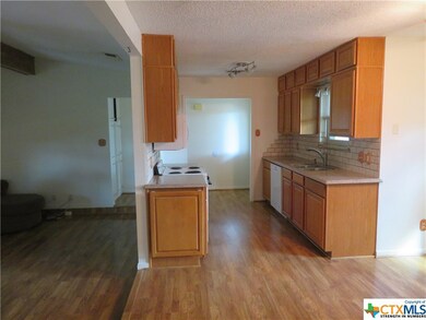 2718 Phyllis Dr, Copperas Cove, TX 76522 - photo 7